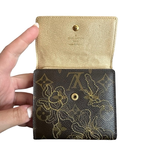 Louis Vuitton Dentelle Ludlow Lace Embroidered Monogram Leather Elise Wallet - Picture 10 of 15